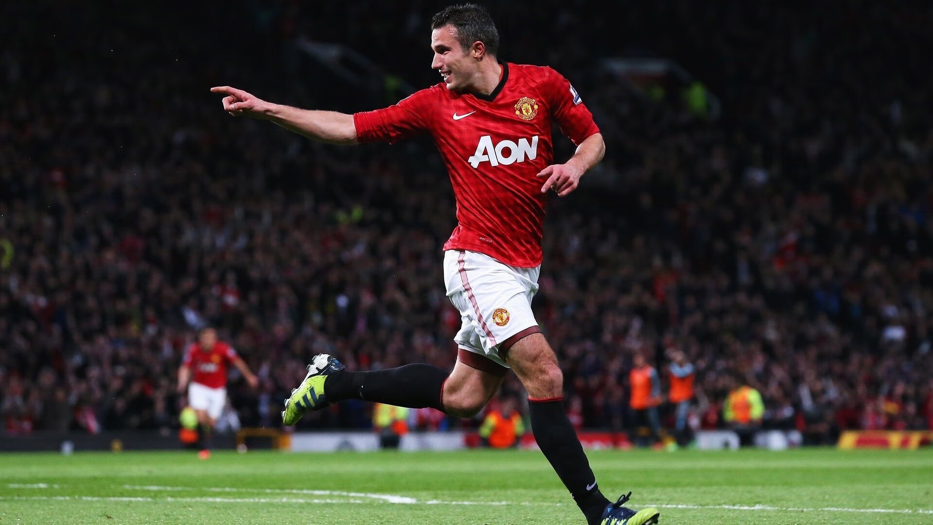 “汤姆·佩顿短泳技术大幅提升，挑战泳坛顶尖”